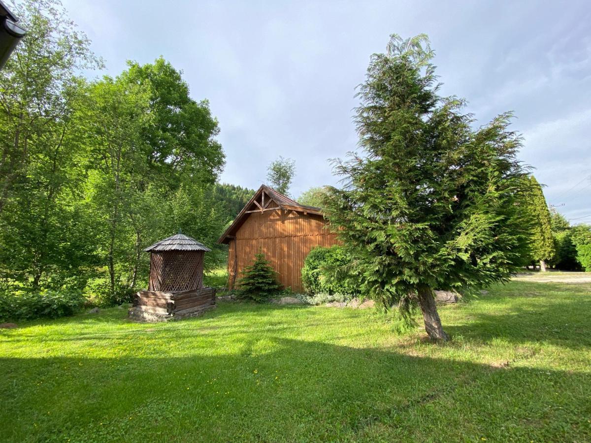 Gyopar Wooden Houses Izvoare  Eksteriør bilde